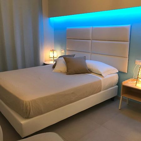 Esmeralda'S Rooms Porto San Paolo  Bagian luar foto