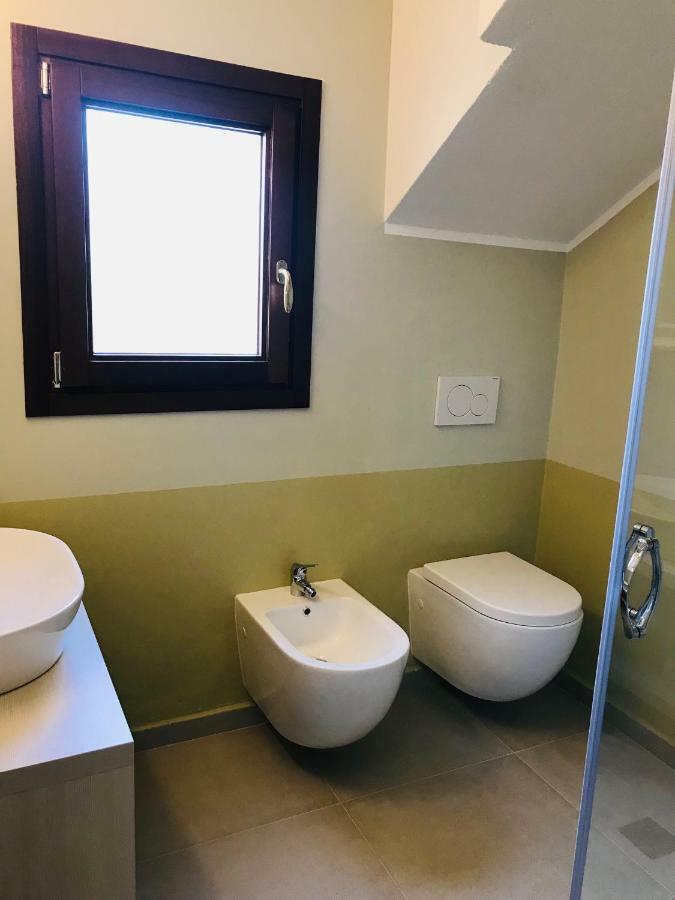 Esmeralda'S Rooms Porto San Paolo  Bagian luar foto