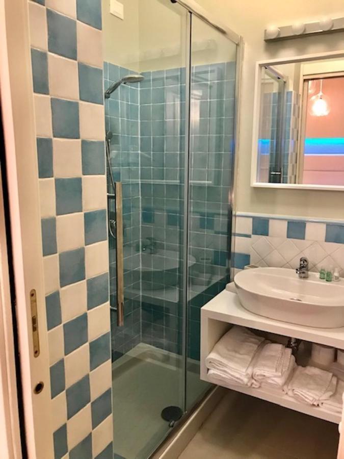 Esmeralda'S Rooms Porto San Paolo  Bagian luar foto
