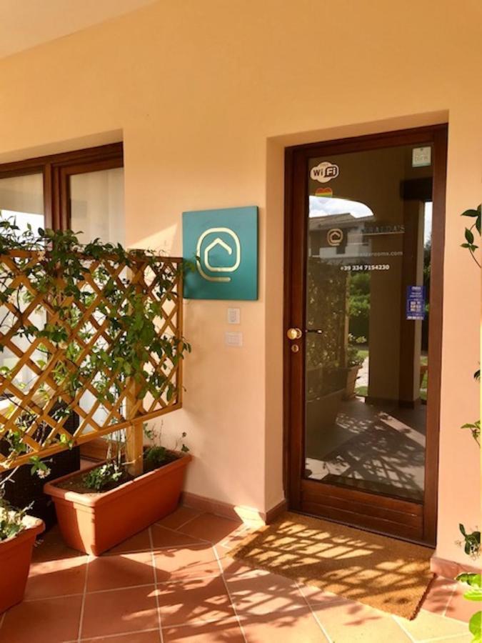 Esmeralda'S Rooms Porto San Paolo  Bagian luar foto